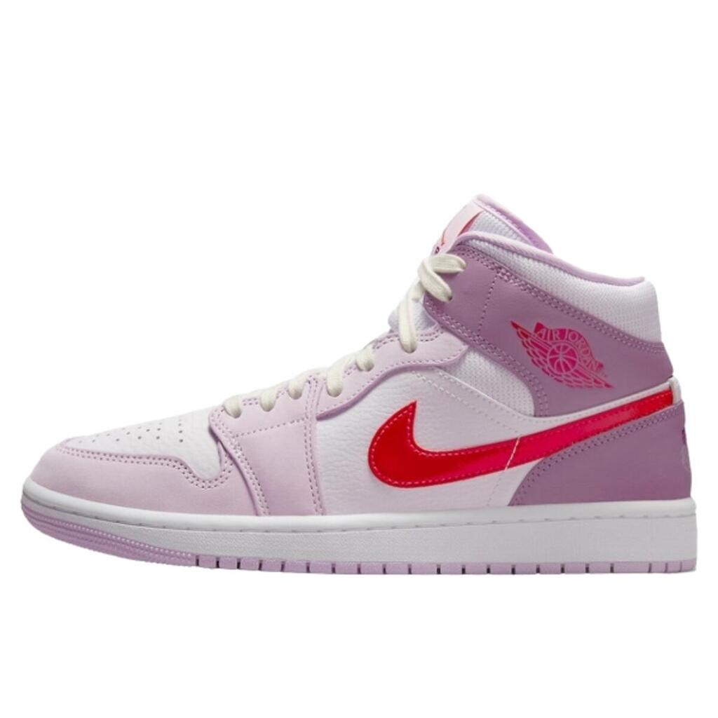 Shoes  1 Mid Valentine's Day (2022)