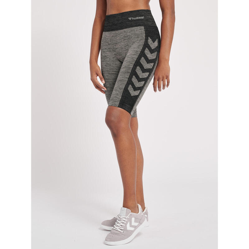 Enfiler Short Hmlclea Entraînement Femme HUMMEL