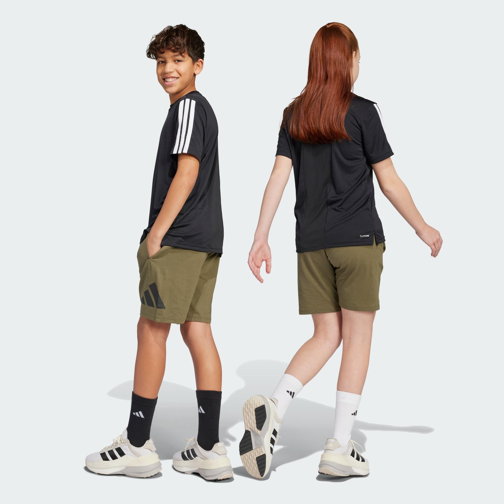 Short Essentials Junior 4/7