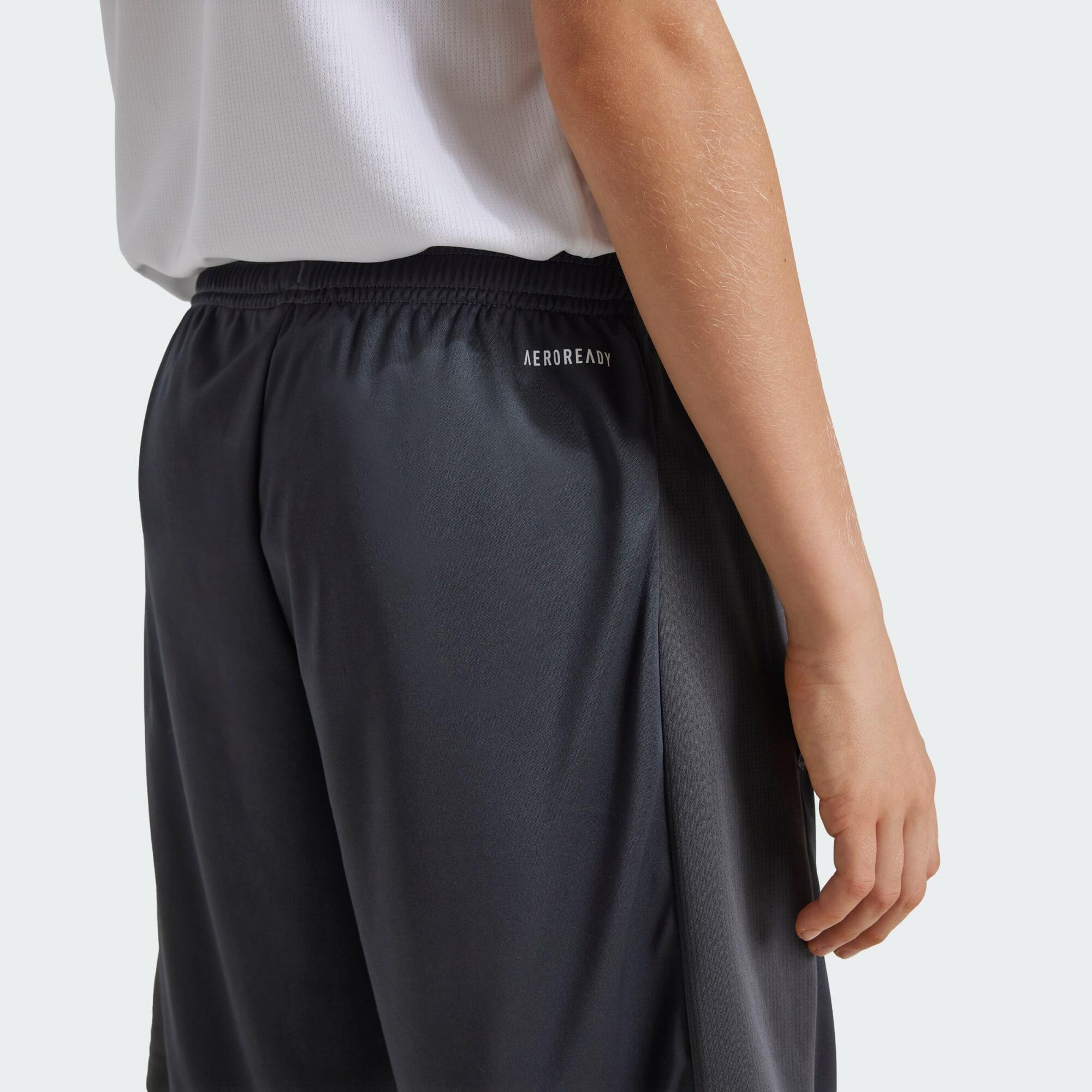 Train Essentials Logo Regular Fit Shorts Kids 4/5