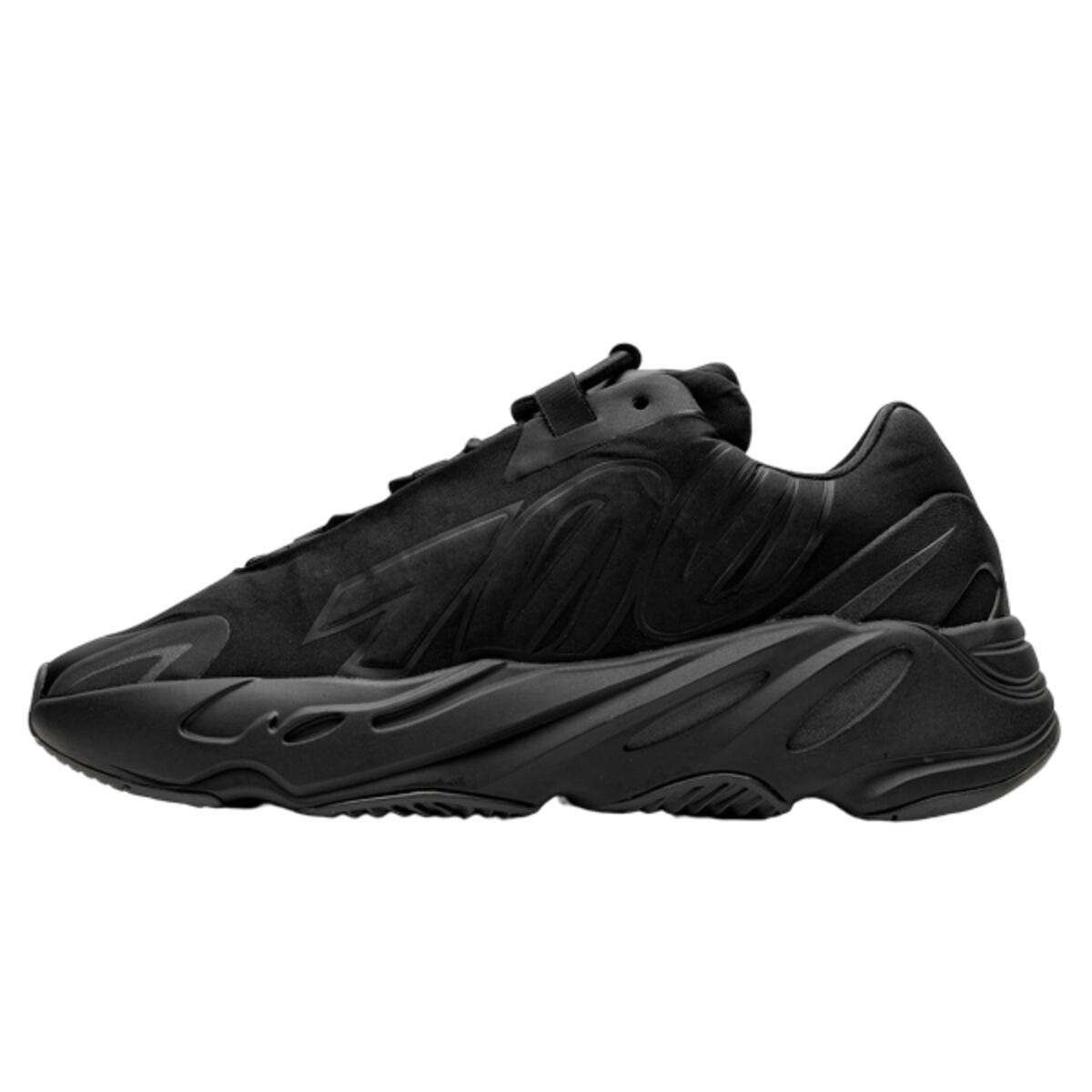 Schoenen  700 MNVN Triple Black 1/4