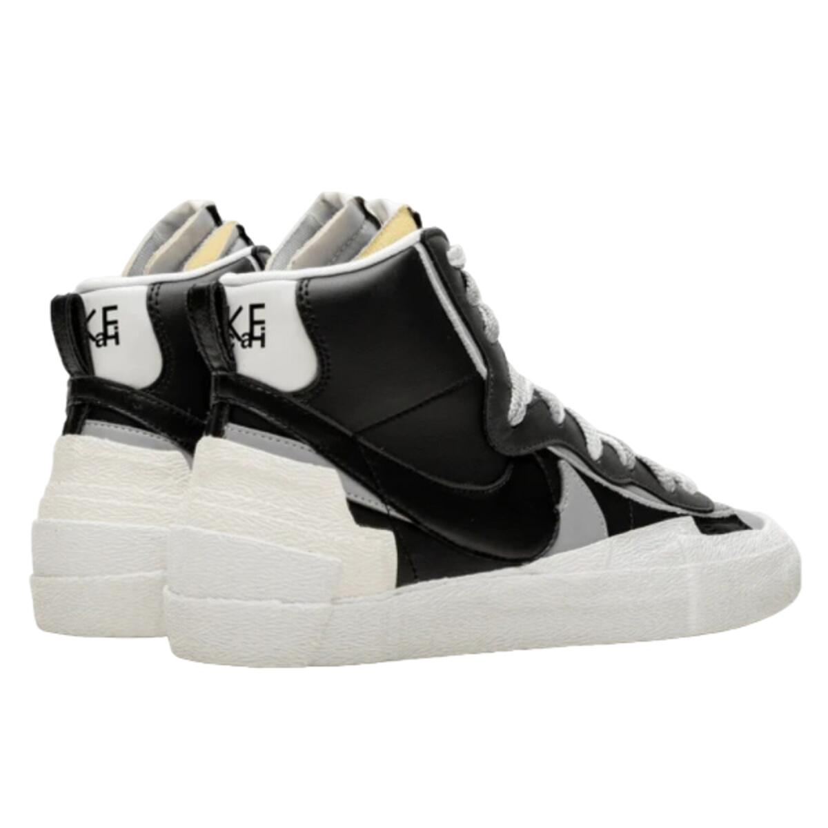 Zapatillas  Sacai Blazer High Black Grey 3/4