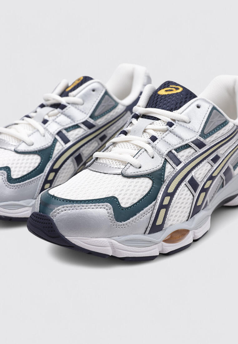 Chaussures Deportivas Asics GEL-NYC 2055 Argenté 3/5