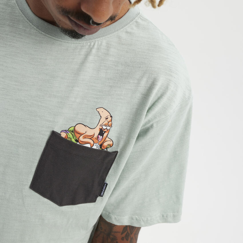 Camiseta manga corta con bolsillo Hydroponic Colaboración  Bob Esponja Verde 4/4