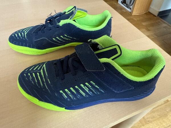 Entre Particuliers - Chaussures futsal taille 32 2/3