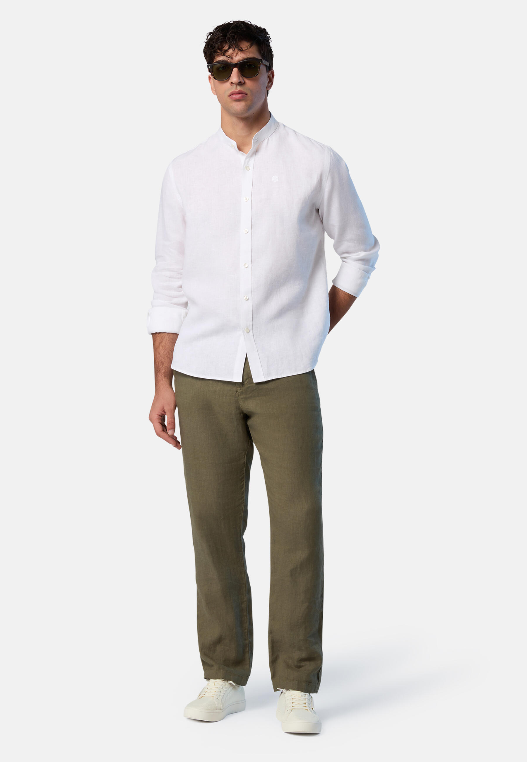 Camisa Mandarín con logo bordado para hombre 6/7