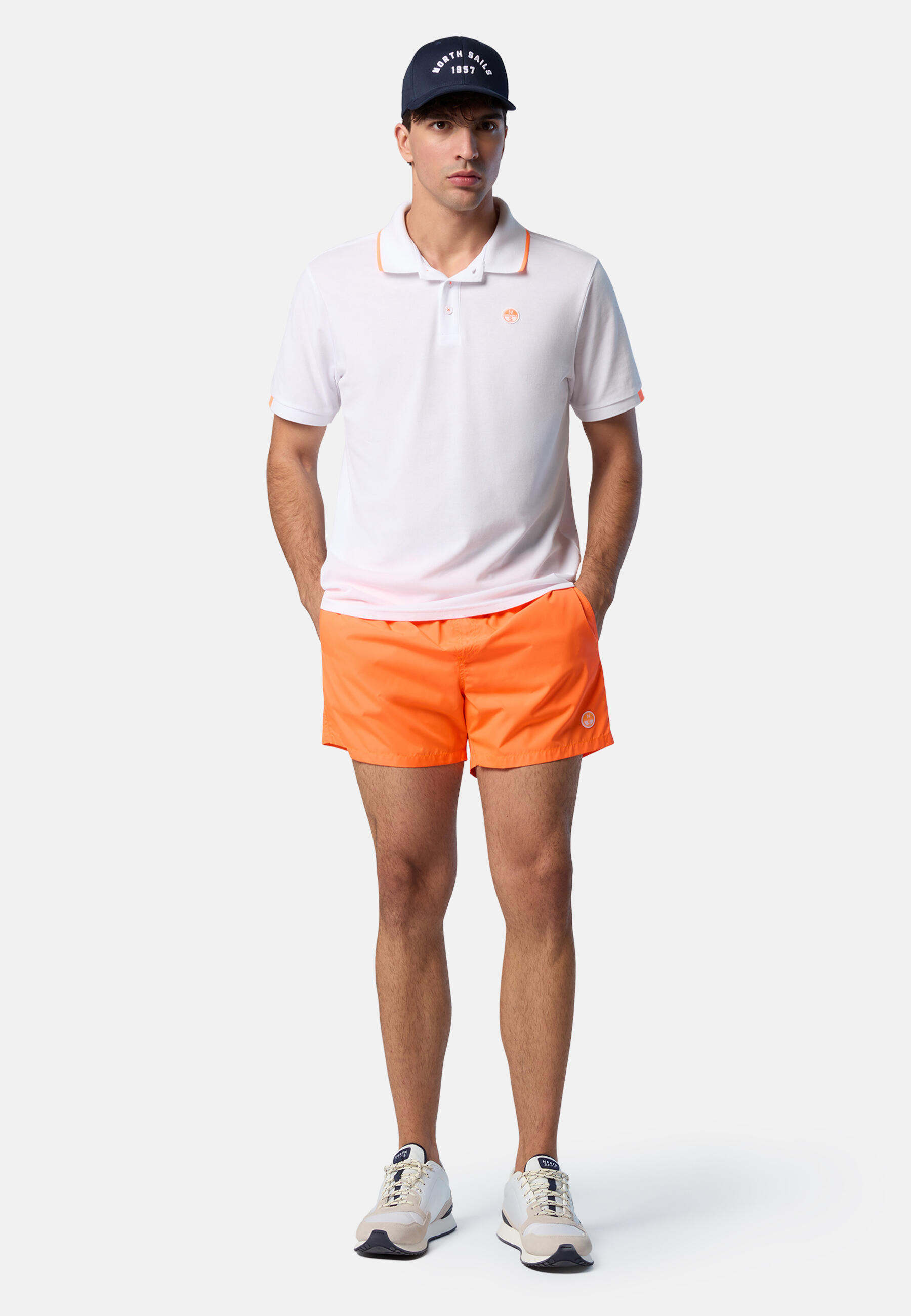 Polo con logo de neón para hombre 6/7