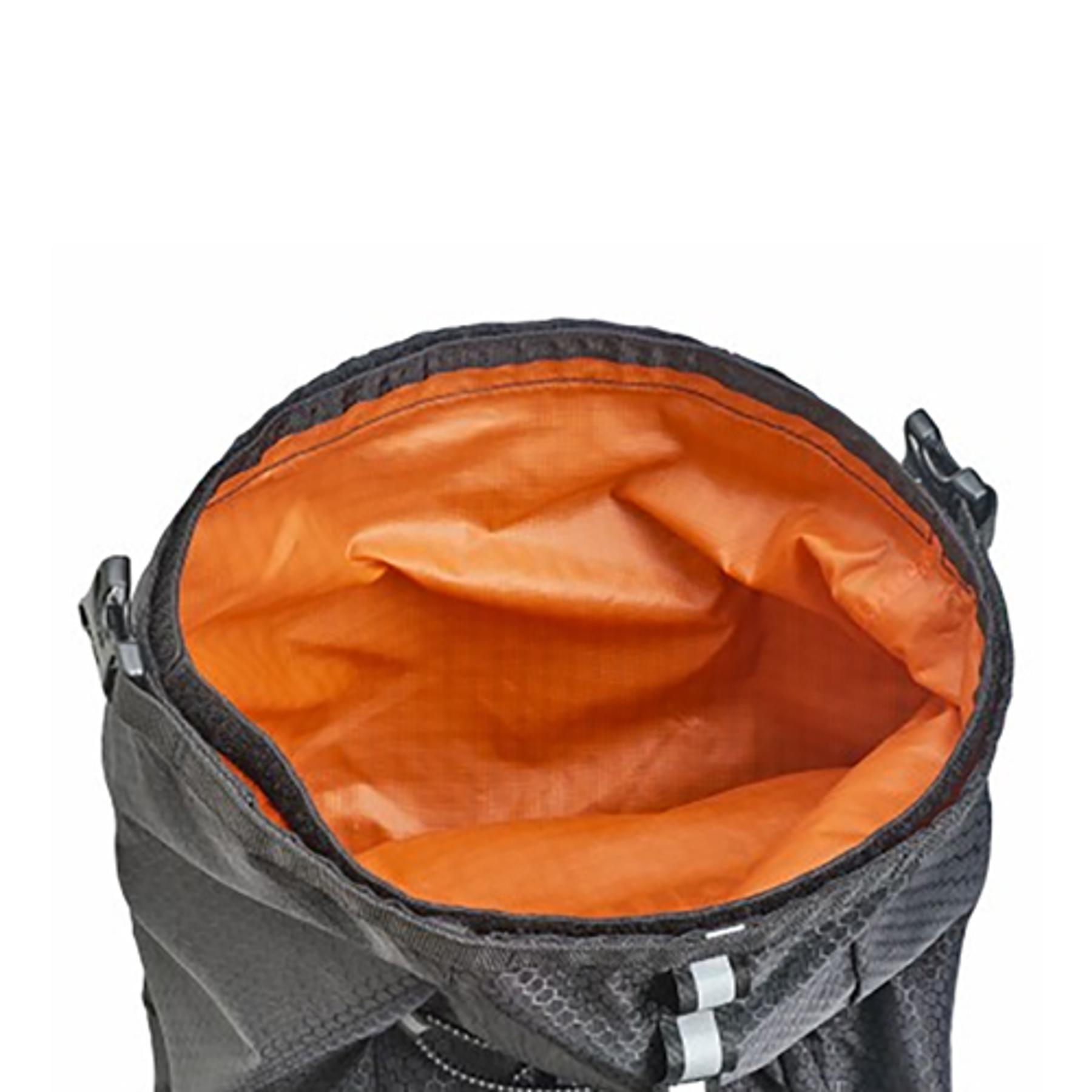 Bolsa estanca ultra ligera de 18 litros a poner dentro de la saddle bag A09019. 2/2