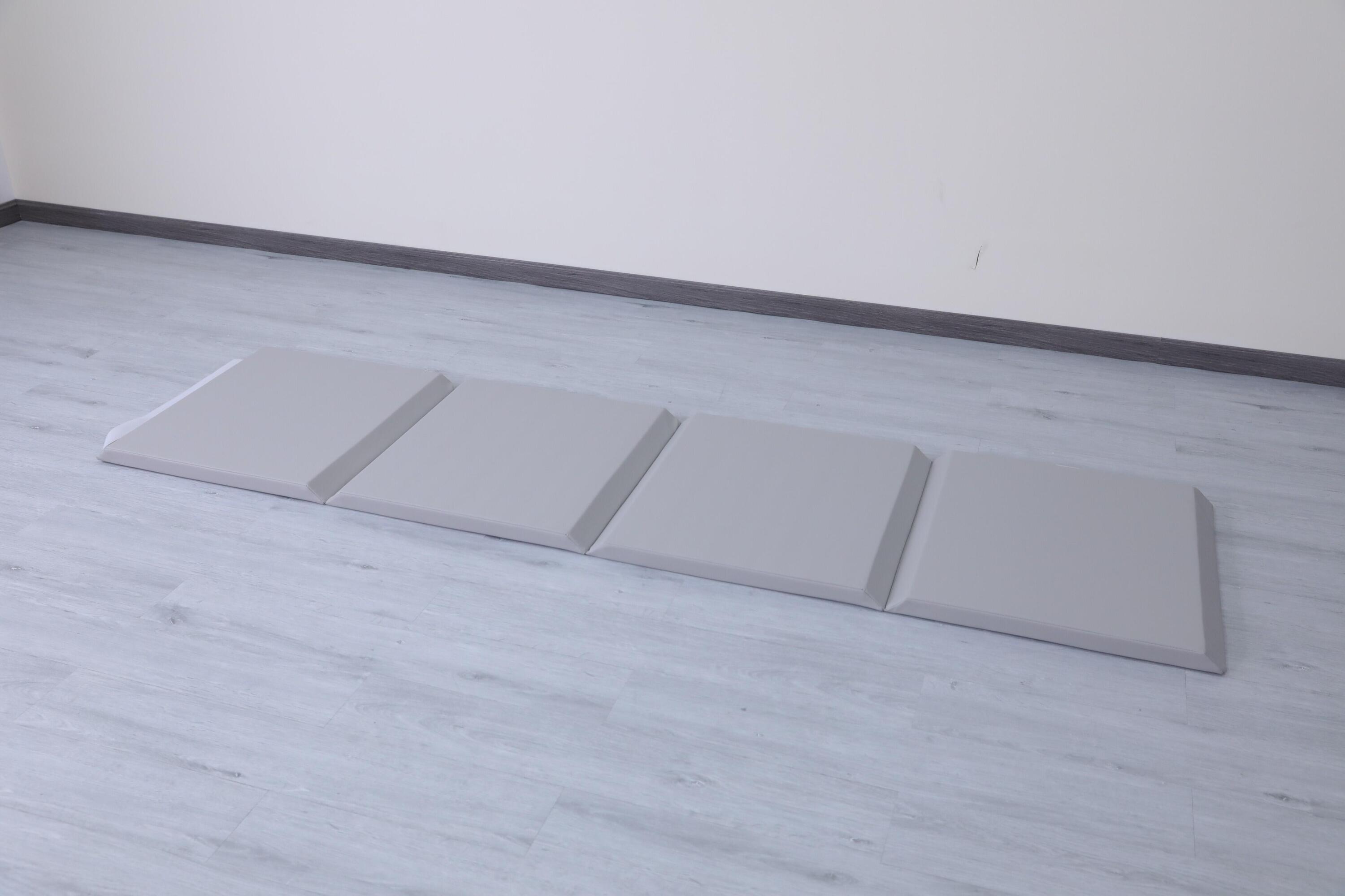 Materac gimnastyczny 2w1 240x60x4 cm czteroczęściowy 4/7