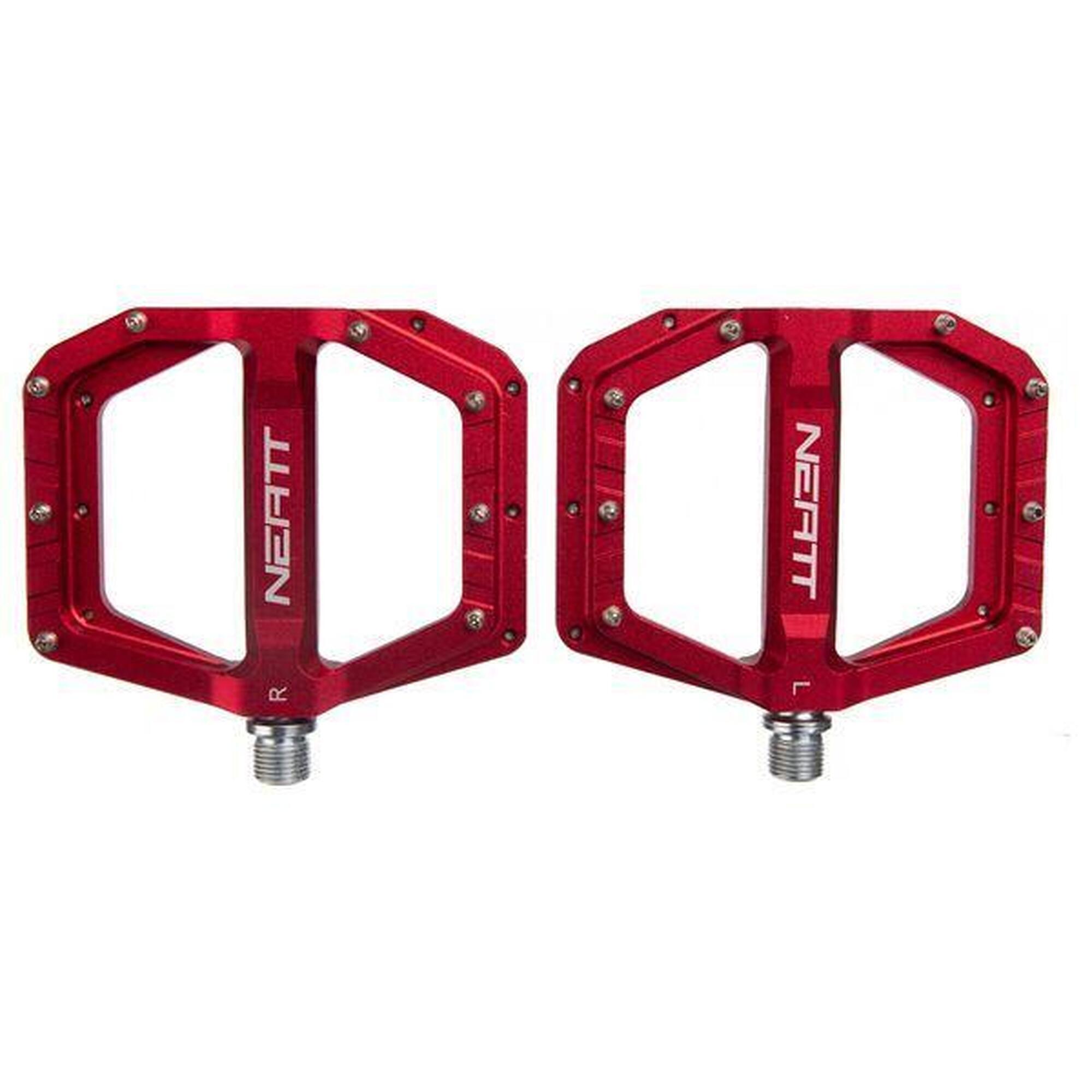 Paire de Pédales Plates Neatt Oxygen V2 8 Picots Rouge      3900€ 5499€ -29%    * La vente débute le 03/07/2025    NEATT Paire de Pédales Plates Neatt Oxygen V2 8 Picots RougeVendu exclusivement en ligne   