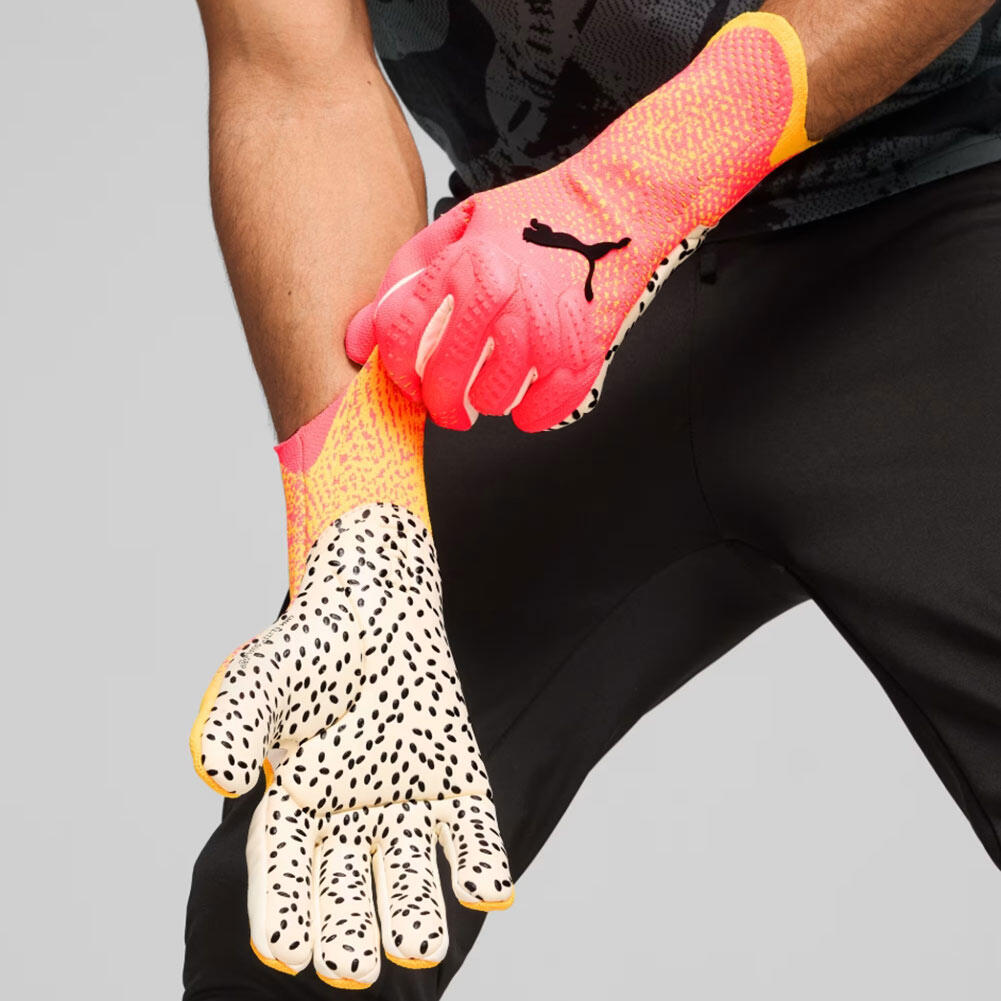 Puma FUTURE Ultimate "TRICKS" NC Goalkeeper Gloves 4/4