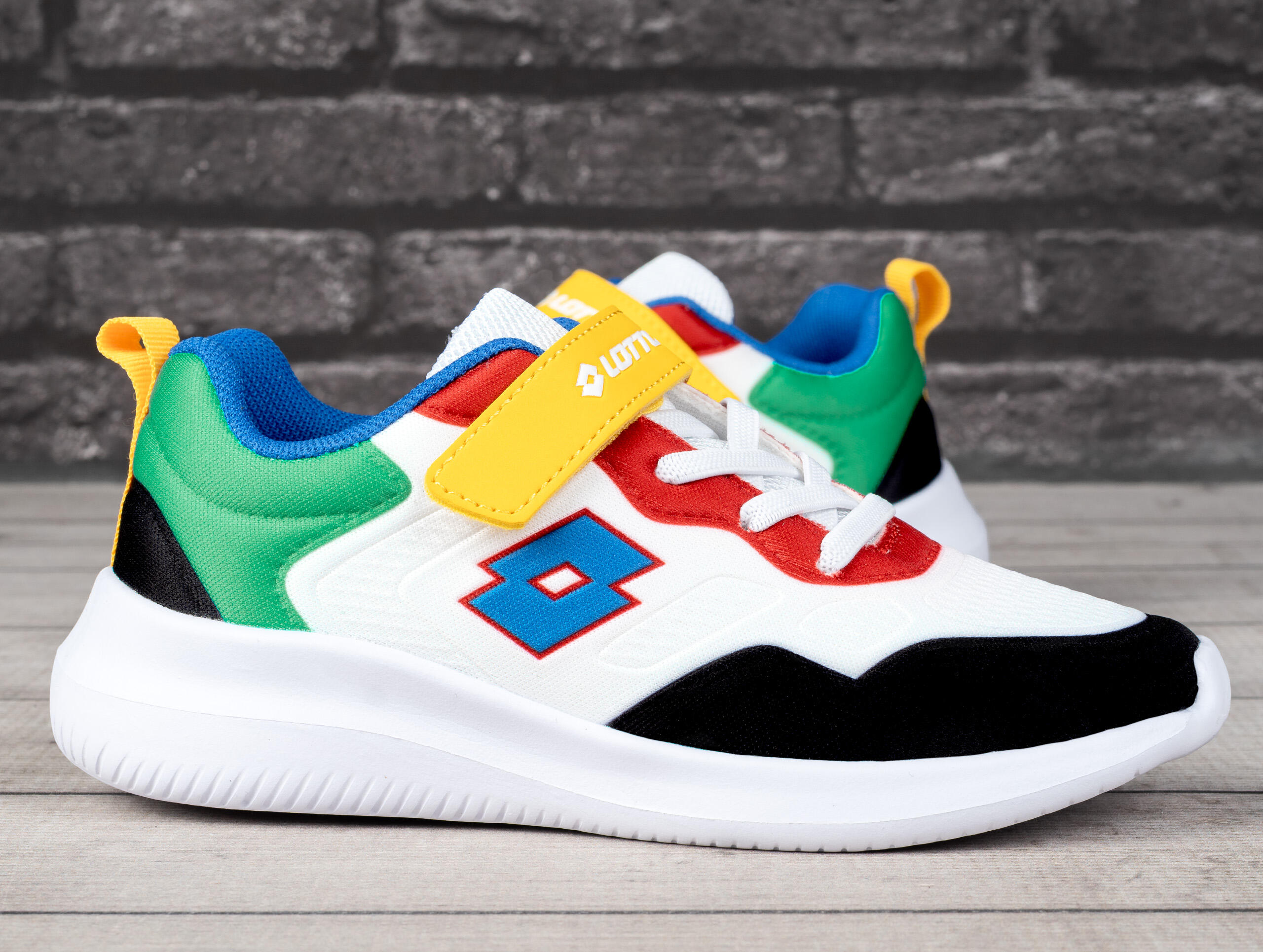 Buty chłopięce sportowe na rzep Lotto RITMO
