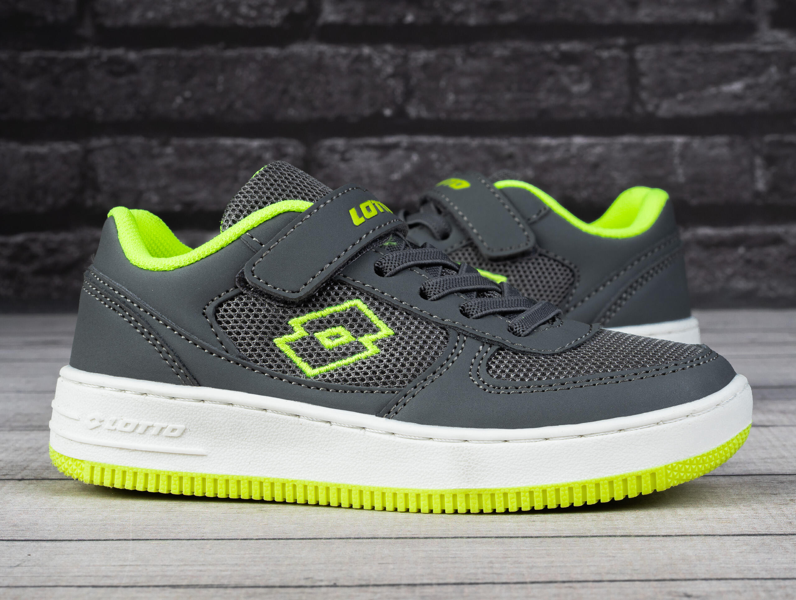 Buty chłopięce sportowe Lotto FLUGO K