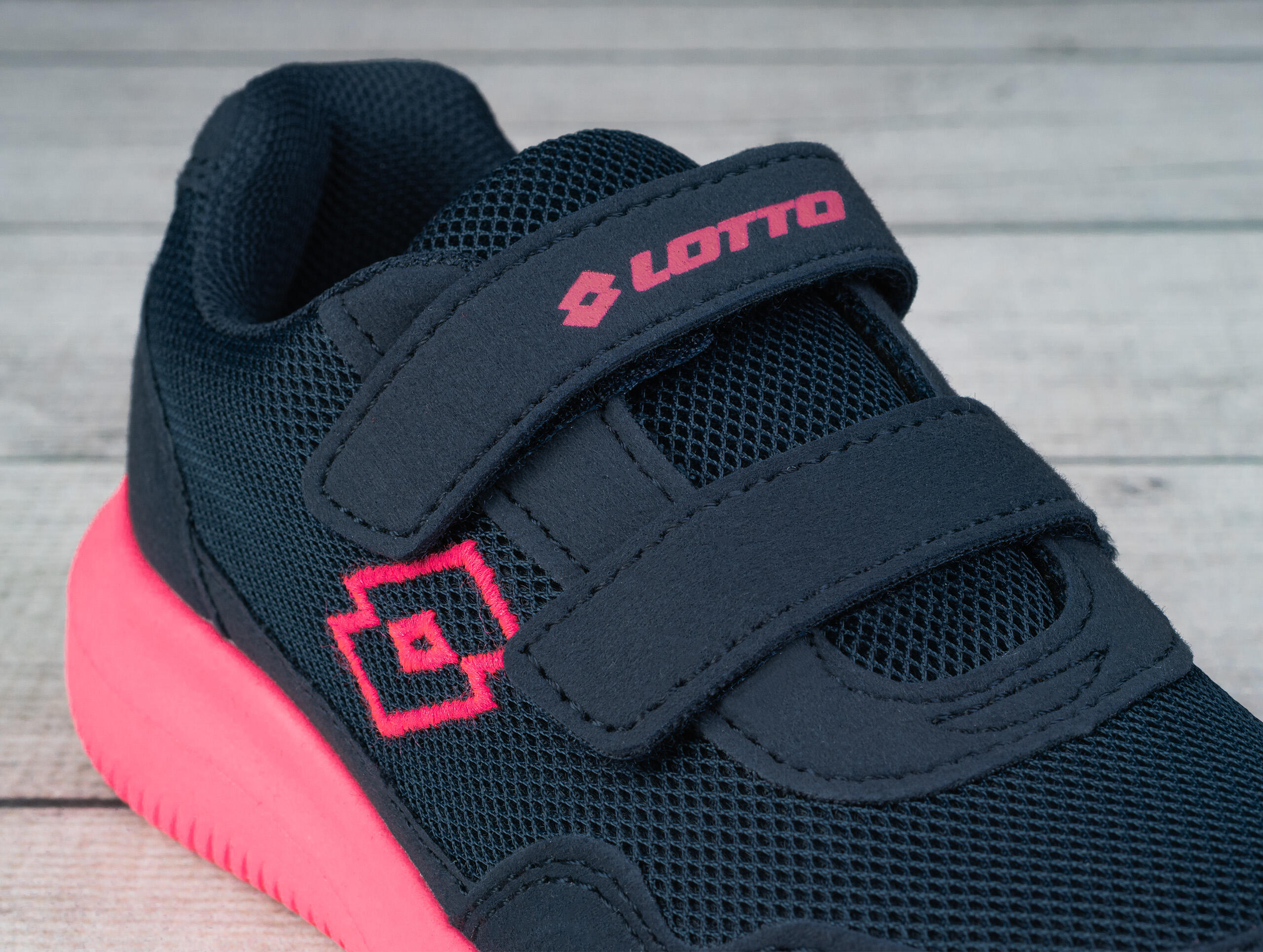 Buty dziecięce sportowe na rzep Lotto CONNECT 6/7