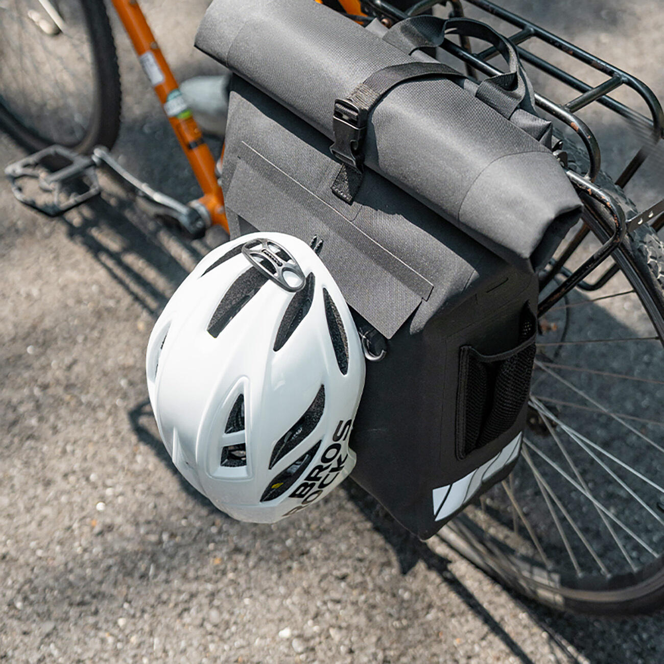 Cyklistická brašna Rockbros s funkcí batohu 3/7