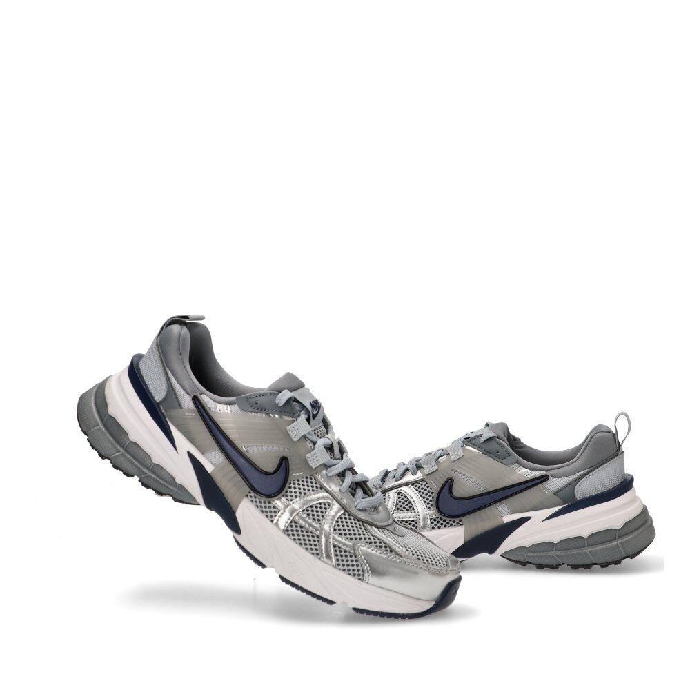 Zapatillas para Hombre Nike V2k run Gris 5/6