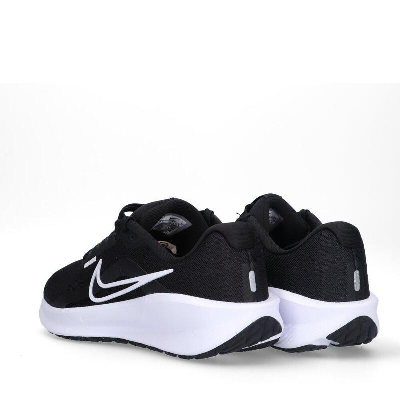 Herren-Laufschuhe NIKE DOWNSHIFTER 13