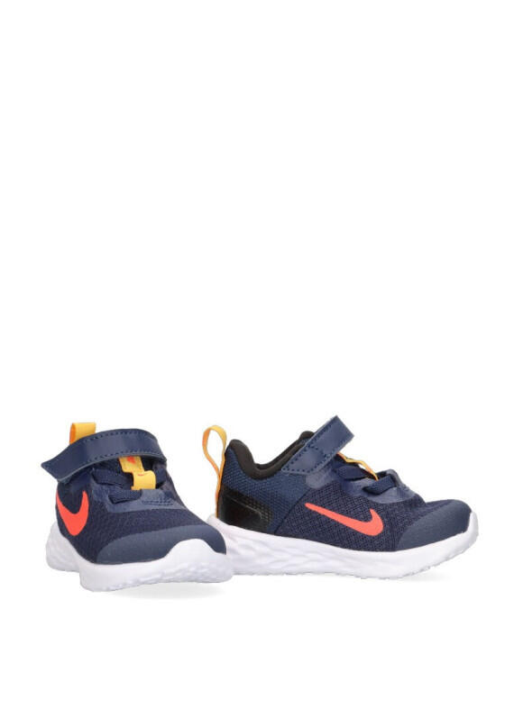 Zapatillas NIKE  Revolution 6. Azul 5/6