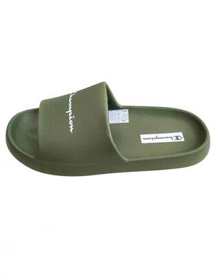 Pantofole da uomo Champion verdi.
