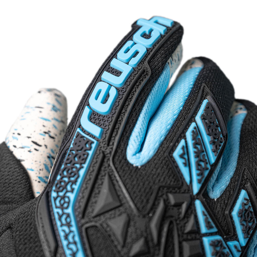 Reusch Attrakt Freegel Fusion Strapless Goalkeeper Gloves 2/7