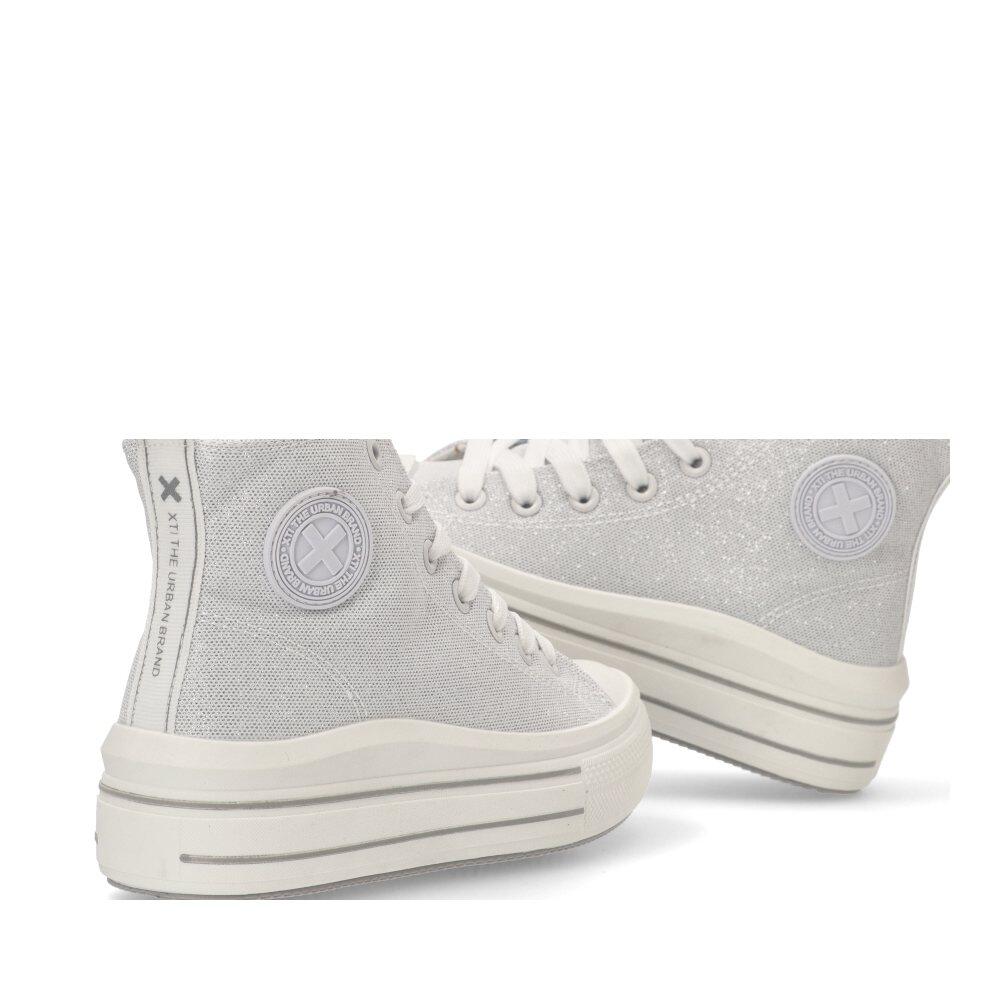 Zapatilla De Niña Xti 151225 Plata 6/6