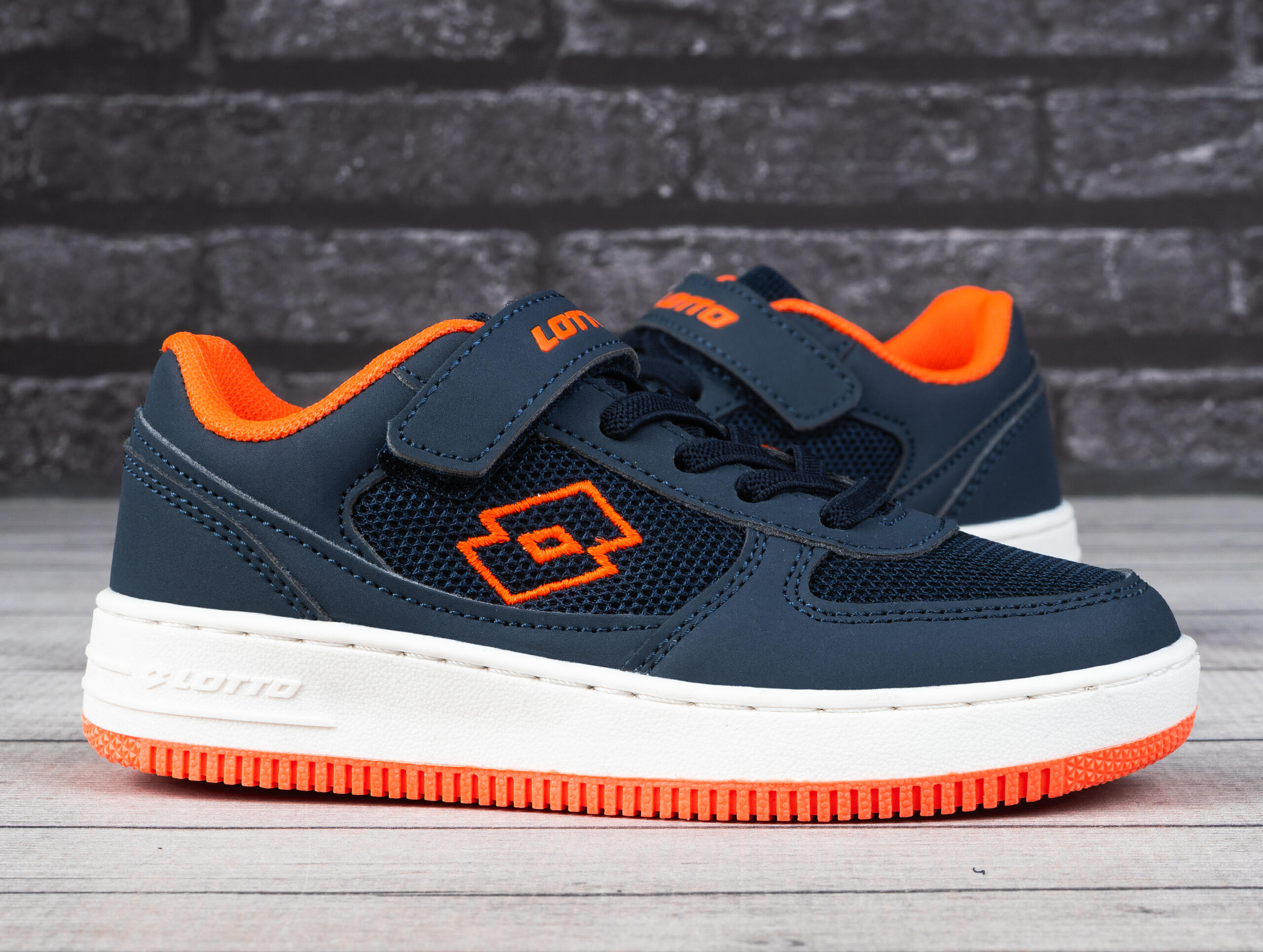 Buty sportowe chłopięce Lotto  FLUGO K 2/7