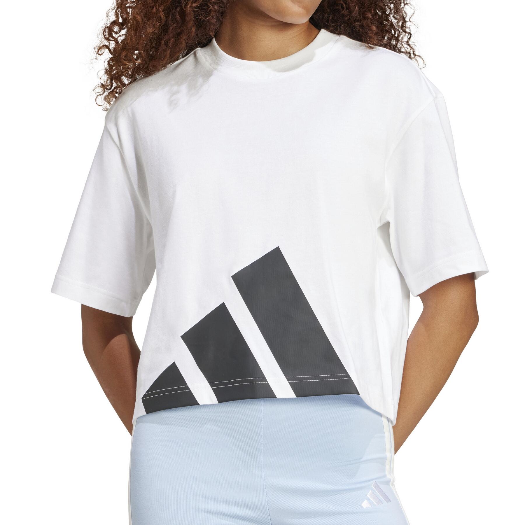 Tričko Essentials Big Logo Boyfriend 6/7