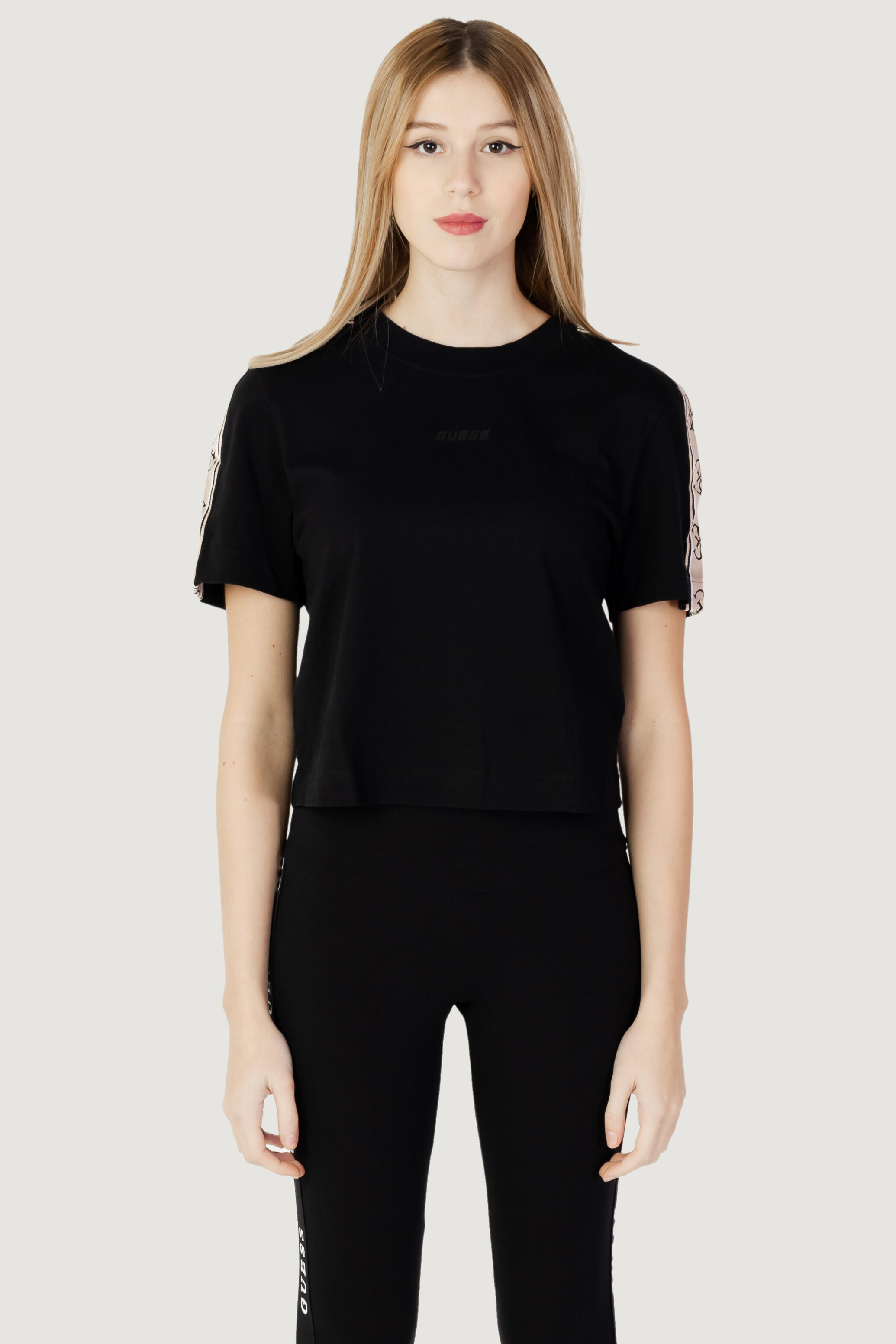 t-shirt crop top BRITNEY CROP TEE FEMME NOIR 3/5