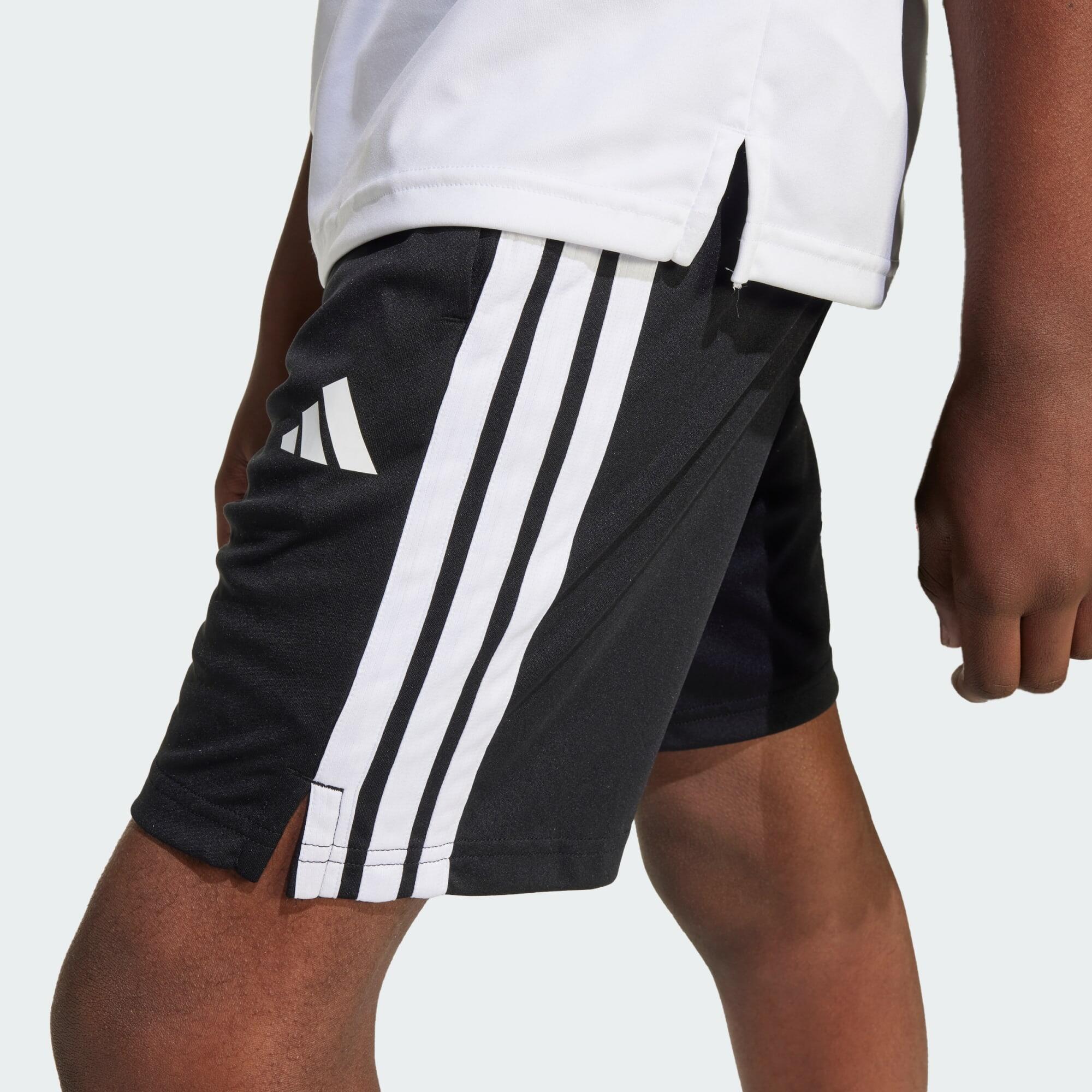 Train Essentials 3-Streifen Kids Shorts 6/7