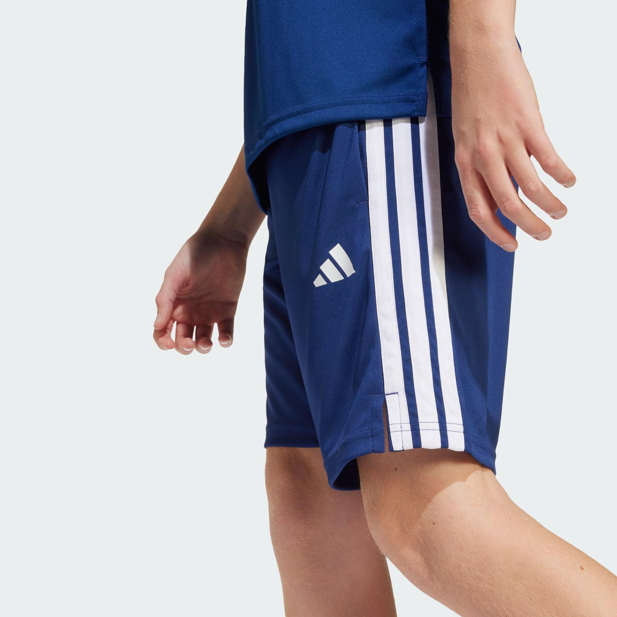 short Train Essentials 3-Stripes Junior 6/7