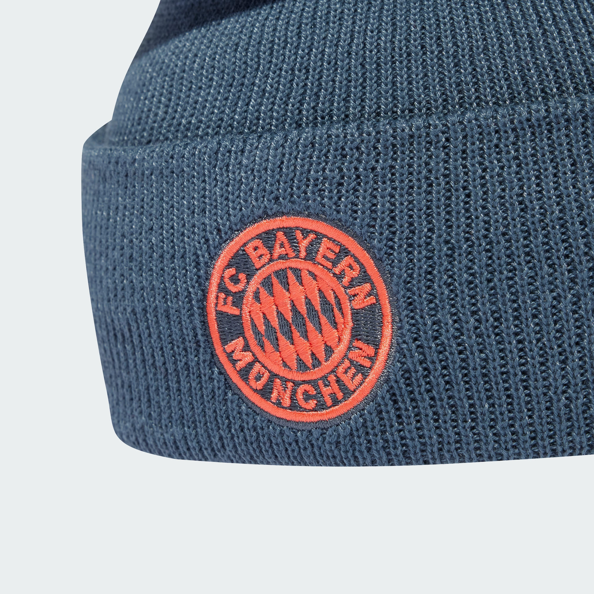 Czapka FC Bayern Beanie 3/4