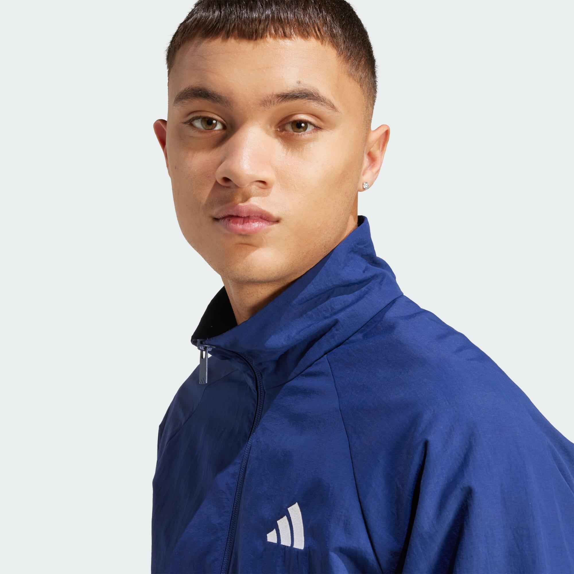 Essential Small Logo Windbreaker 4/5