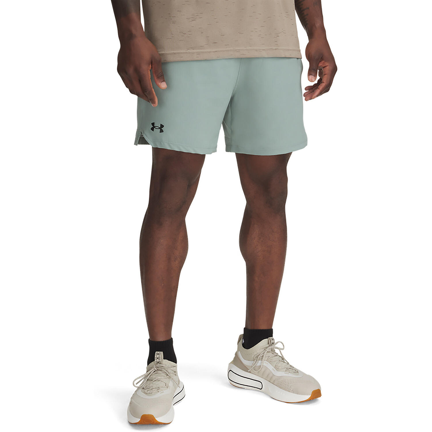 UNDER ARMOUR picture