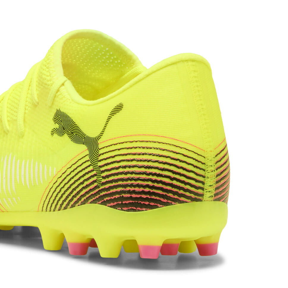 Buty piłkarskie FUTURE 8 MATCH MG niskie PUMA Yellow Alert Black Sun Struck Pink