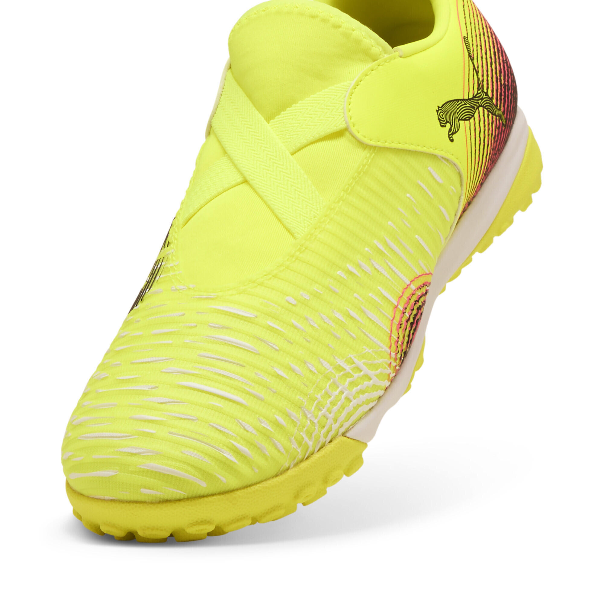Scarpe da calcio senza lacci a taglio medio FUTURE 8 MATCH+ TT per ragazzi PUMA 6/7