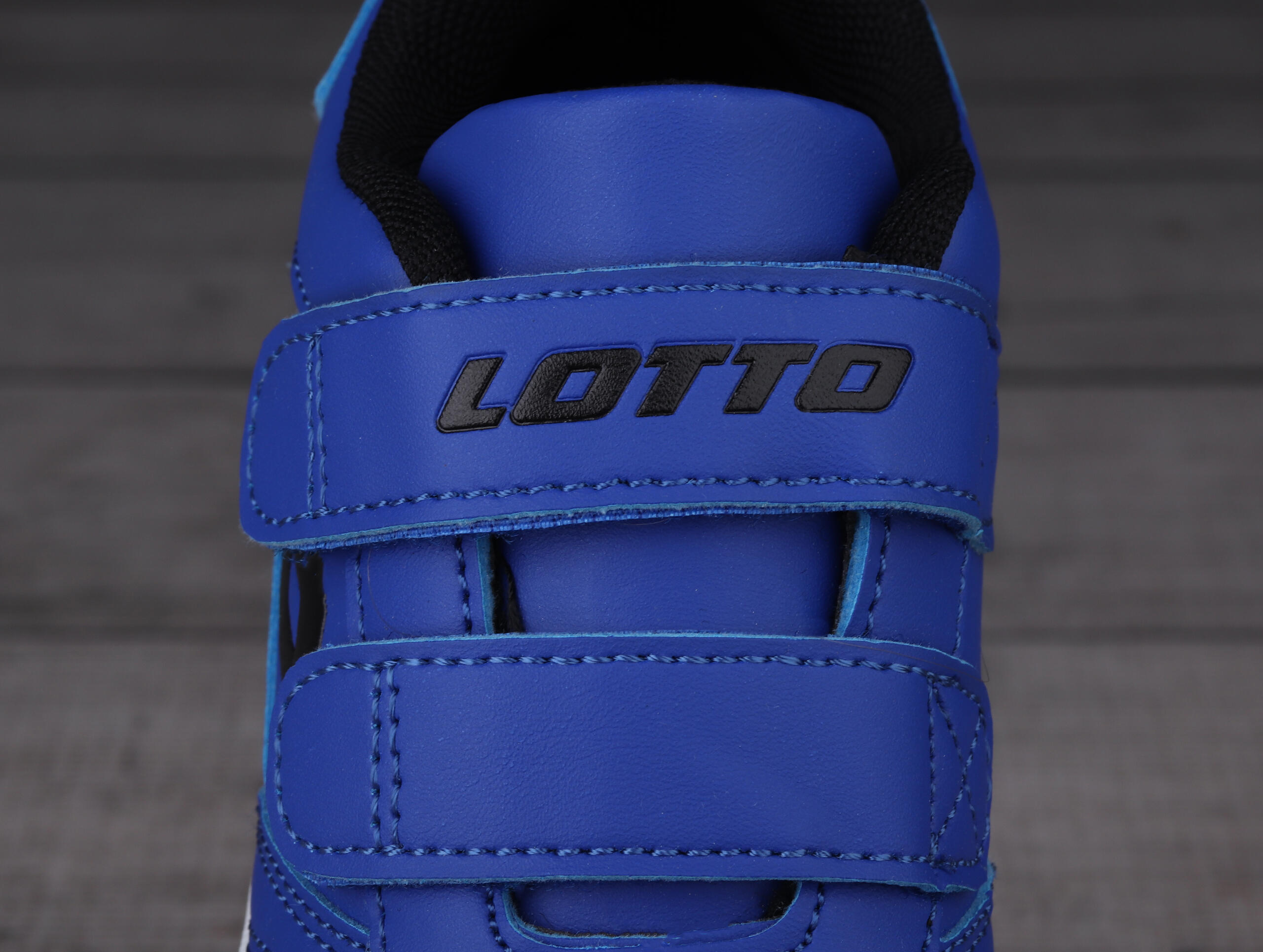 Chaussures de football Lotto Pacer K bleu pour garçon 5/7