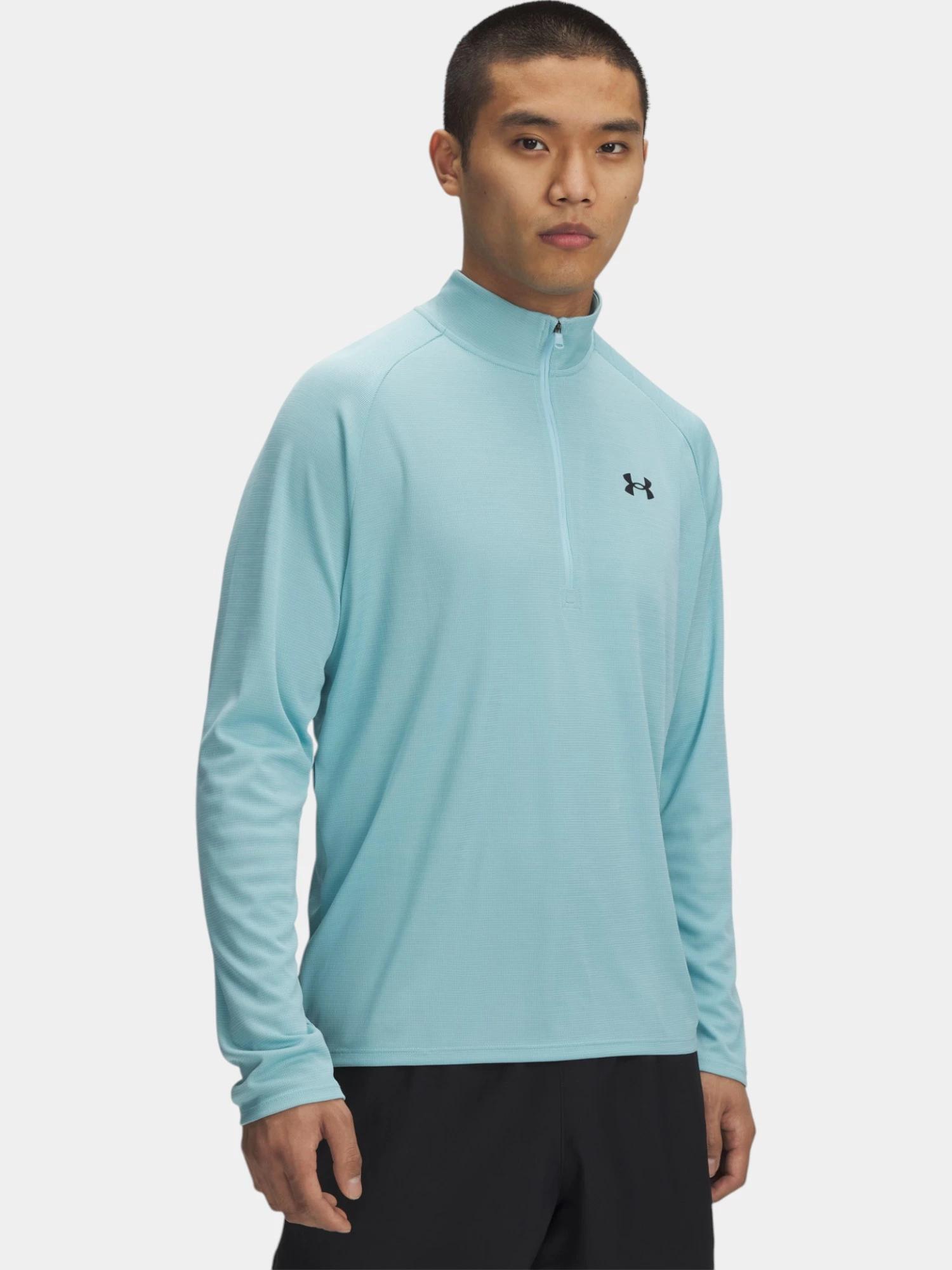 UNDER ARMOUR picture