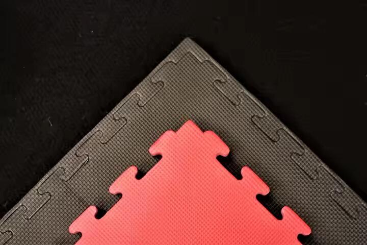 Suelo Tatami 40mm Rojo y Negro Viok Sport 4/4