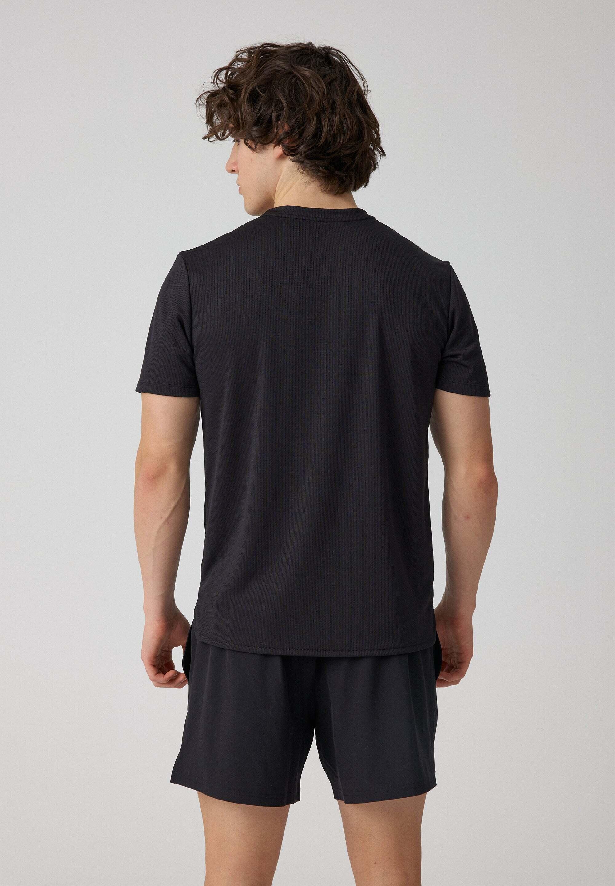 TRAININGSSHIRT MESH HERREN 4/7