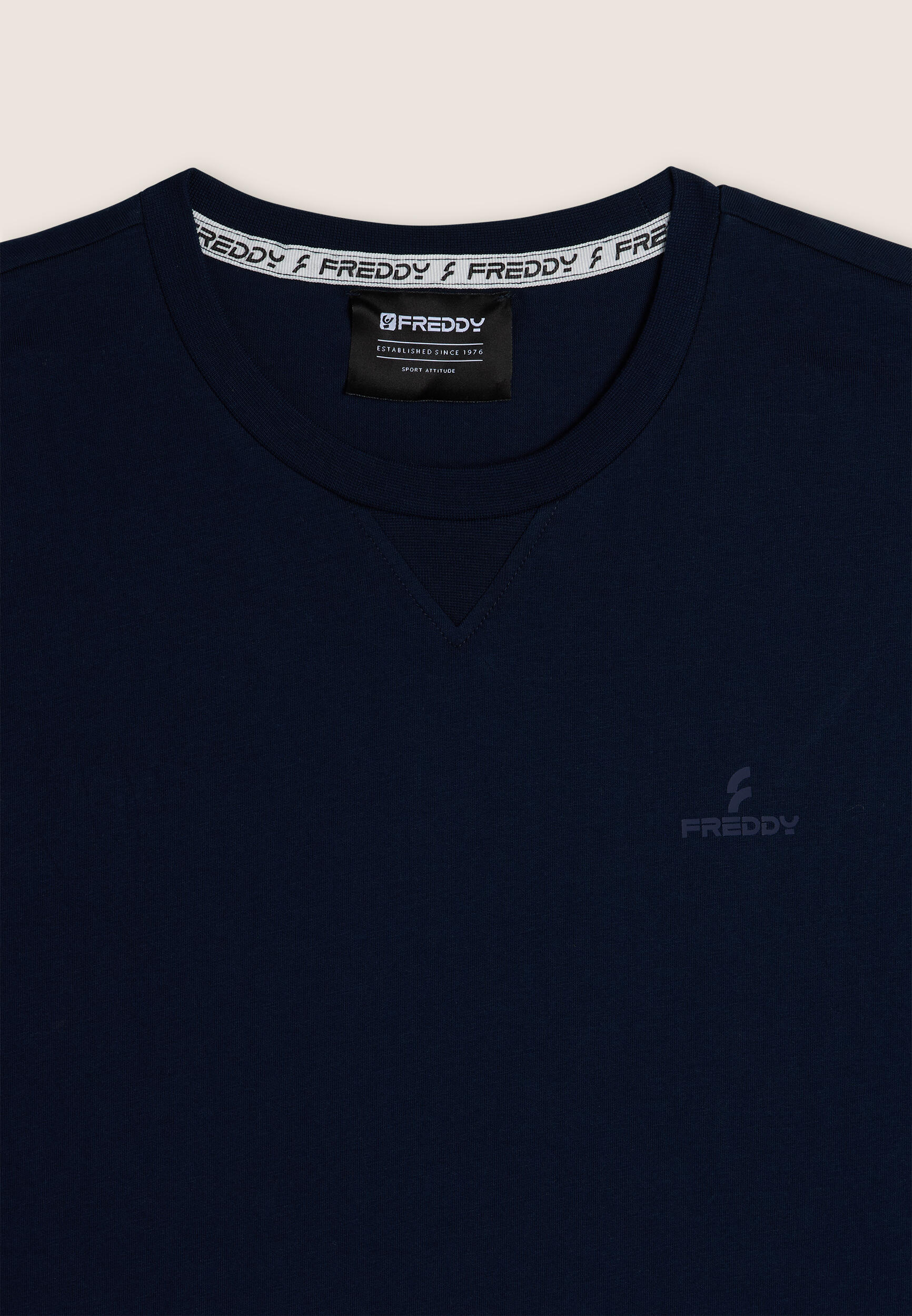Completo sportivo in cotone con t-shirt e bermuda 3/3