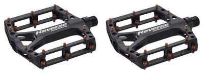 Reverse blackone flatpedalen zwart/oranje (set)