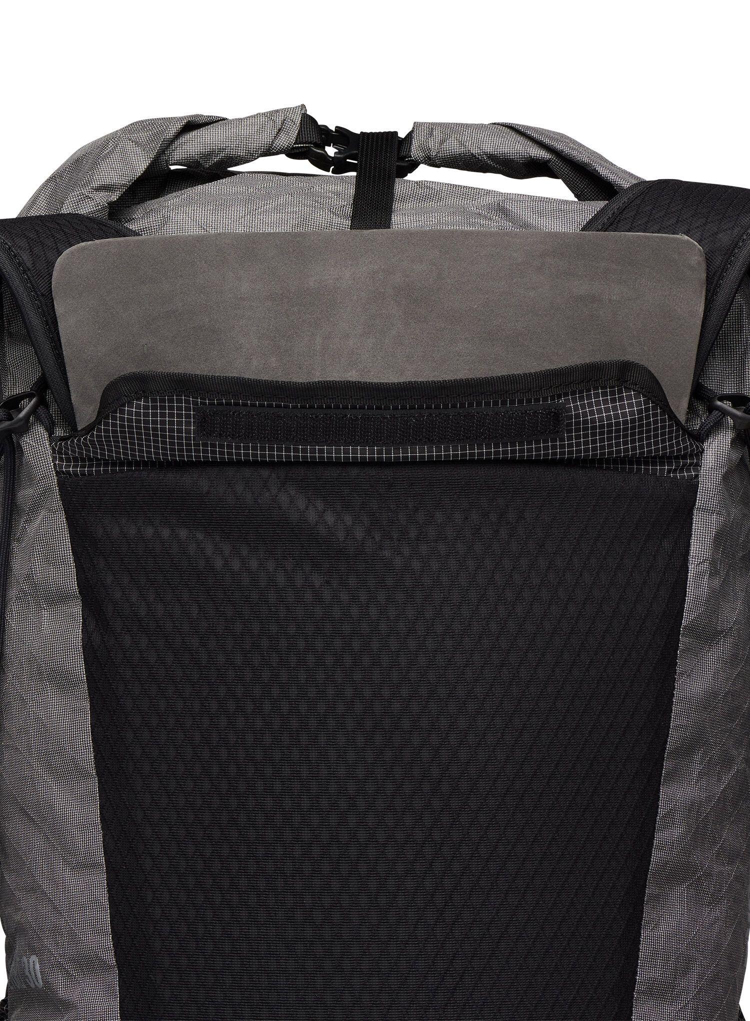 Plecak turystyczny Black Diamond Beta Light 30 7/7