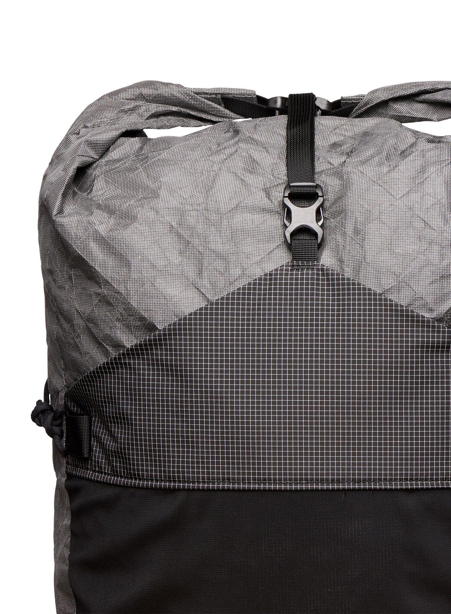 Plecak turystyczny Black Diamond Beta Light 30 3/7