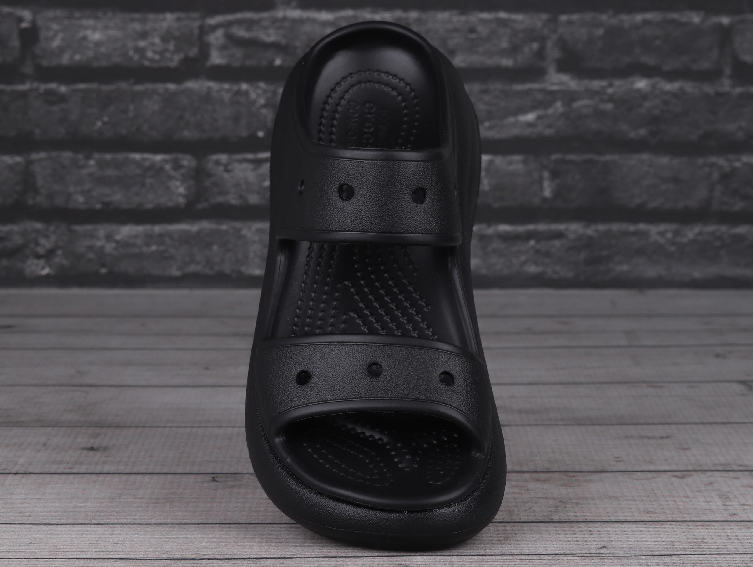 Klapki damskie na platformie Crocs CRUSH 6/7