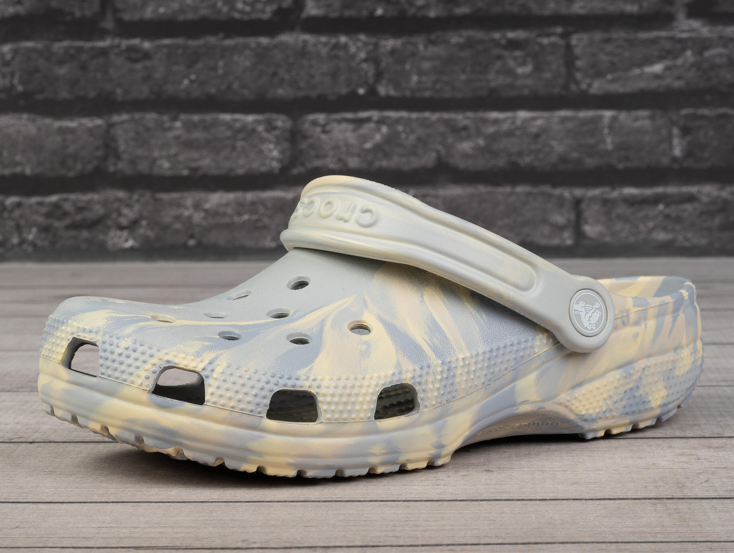 Klapki dziecięce sportowe Crocs CLASSIC MARBLED CLOG 3/6
