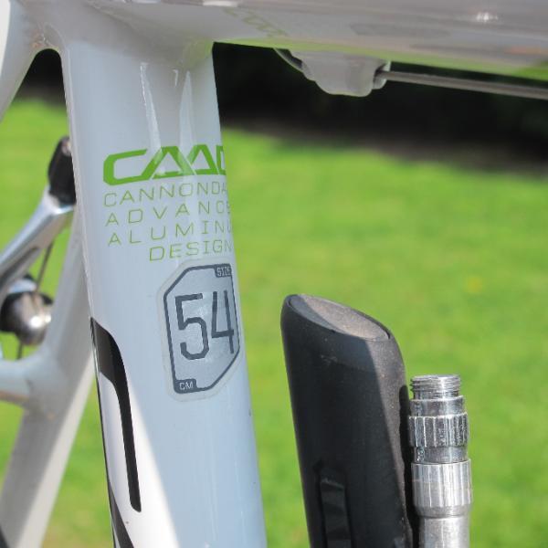 Tussen Particulieren - Koersfiets Cannondale CAAD8 kadermaat 54. 2/2