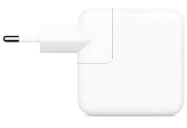 35W Dual-USB-C Power Adapter  2/3