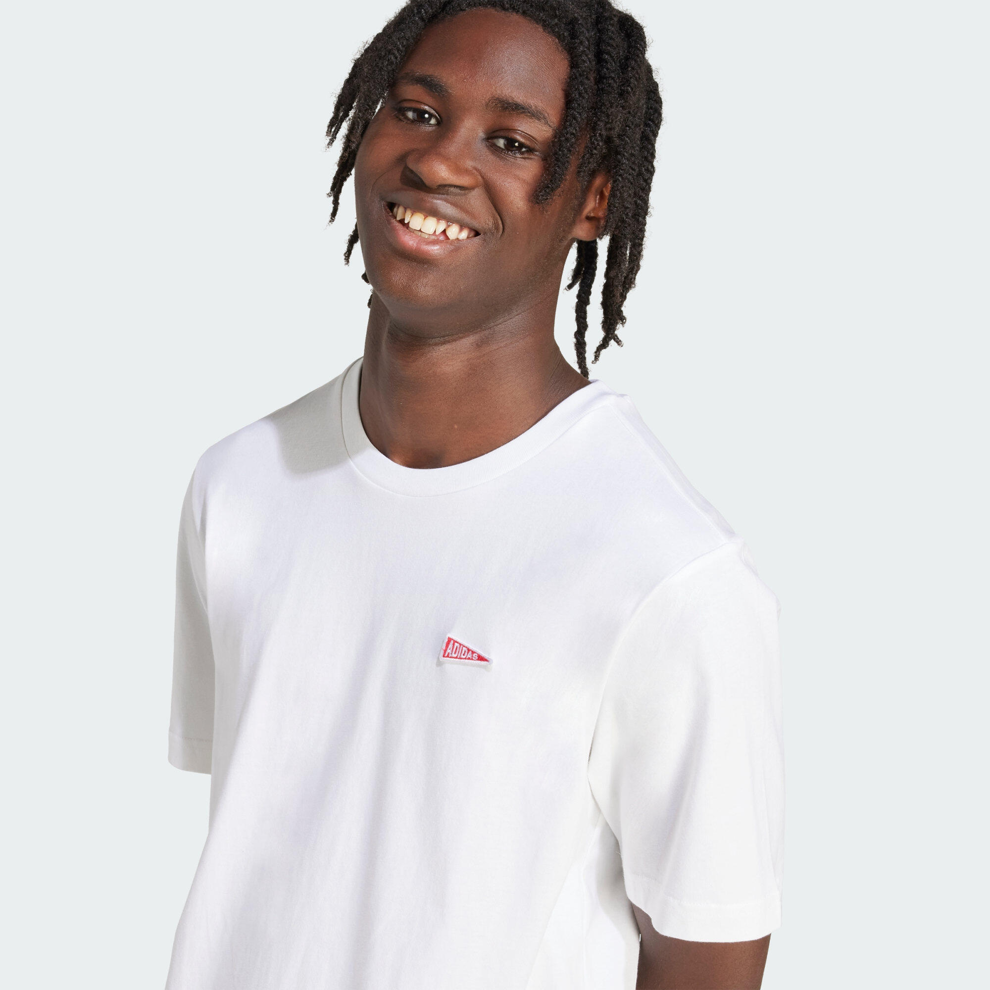 T-shirt Pennant Trim Graphic 5/5