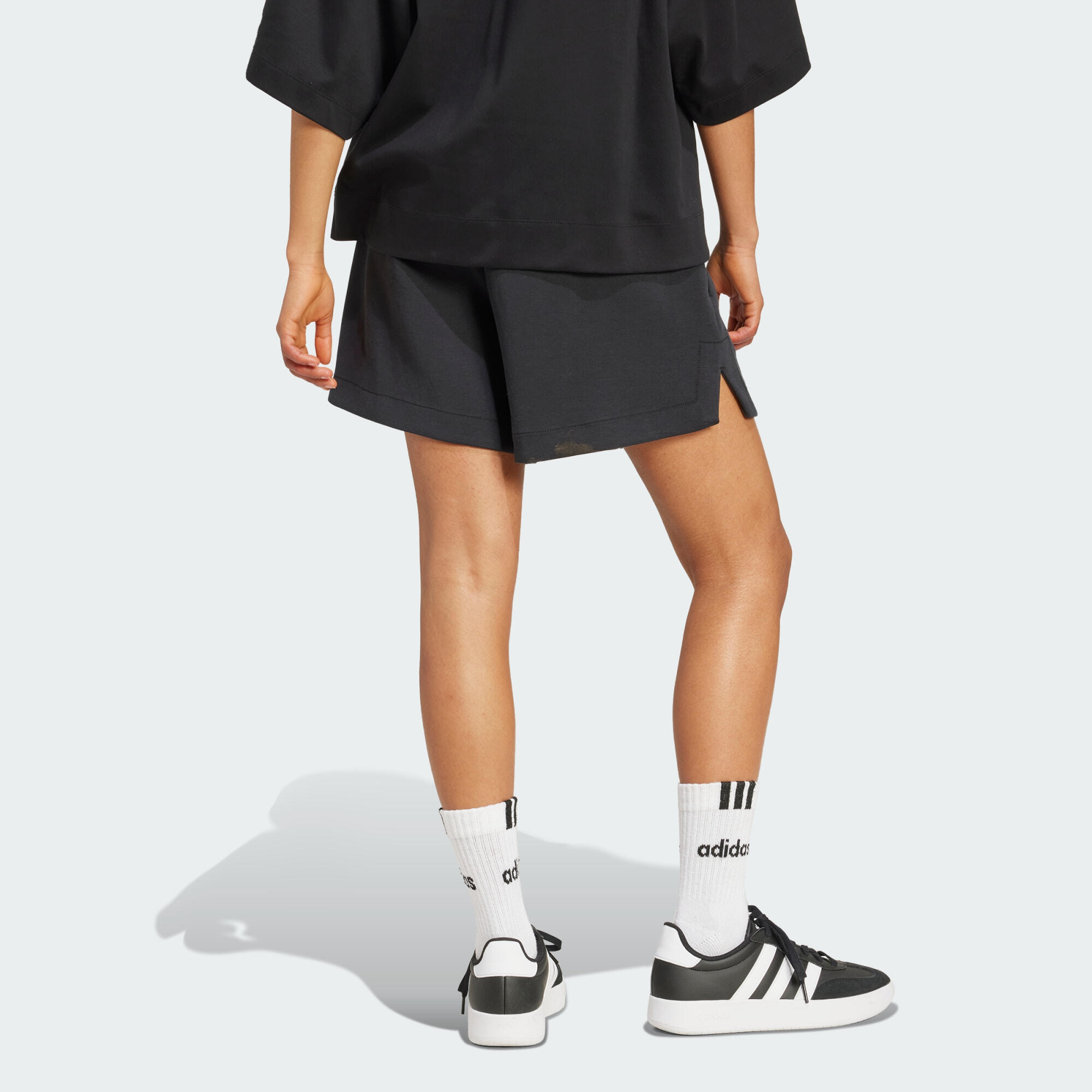 Soft Lux Loose Shorts 3/6