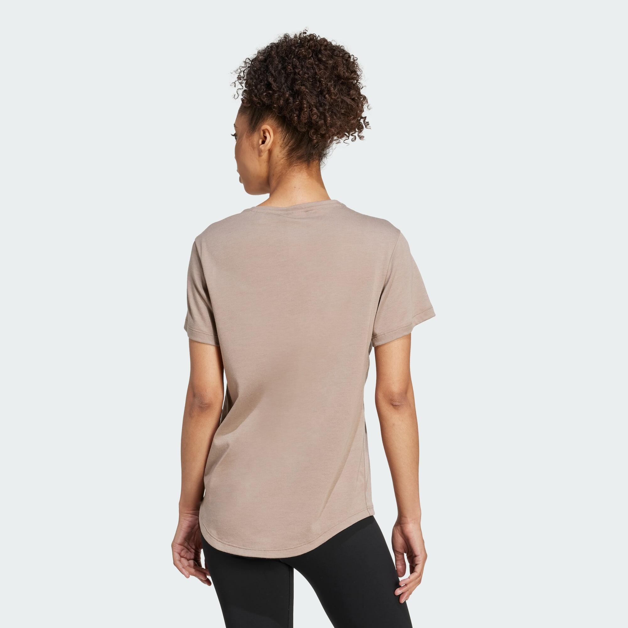 Yoga Essentials Tee 3/5